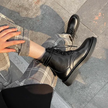 Jeseni leta 2020 ravno dno dame čipke-up Martin čevlji modni vse-tekmo na prostem priložnostne kratko-cev ženske škornji